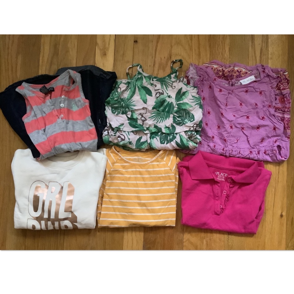 Lots of girls size 5-6 clothes